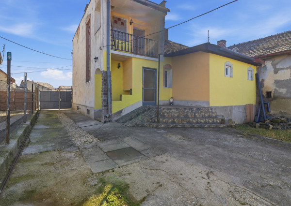 Na predaj rodinný dom s potenciálom rozšírenia vo Fiľakove