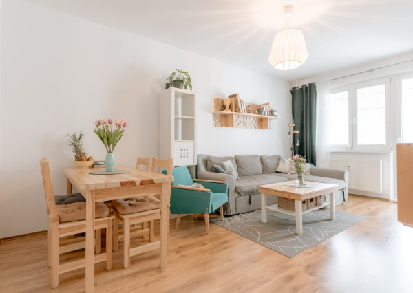 Na prenájom kompletne zariadený 2-izbový byt v centre Martina