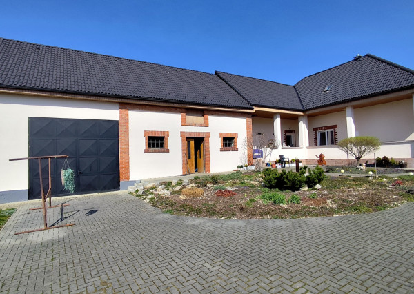 Na predaj prerobený dom s potenciálom v Dolných Našticiach