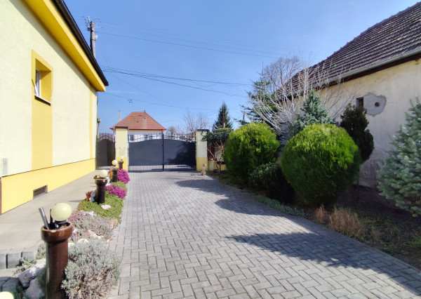 Na predaj prerobený dom s potenciálom v Dolných Našticiach