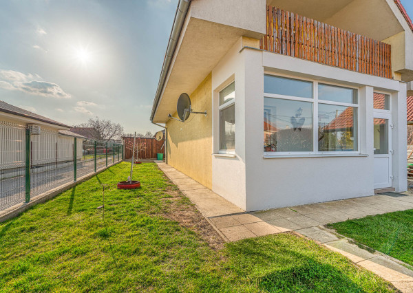 Na predaj zariadený dvojpodlažný rodinný dom kúsok od Serede