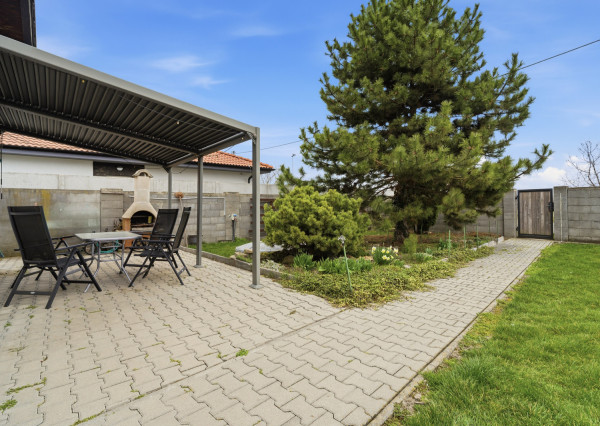 Na predaj rodinný dom s potenciálom ďalšej výstavby, Kyselica