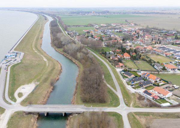 Na predaj rodinný dom s veľkorysým pozemkom v obci Kyselica