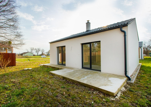 Na predaj rekreačnú chatu s pozemkom v obci Blahová-Madarász