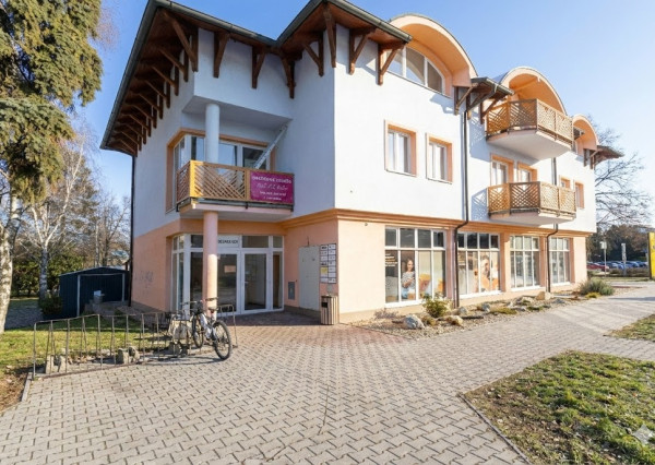 Na prenájom kancelársky priestor v centre Šamorína