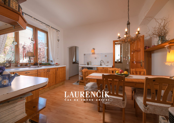 REZERVOVANÉ | INVESTIČNÝ OBJEKT S PODNIKATEĽSKÝM POTENCIÁLOM V CENTRE TRENČÍNA