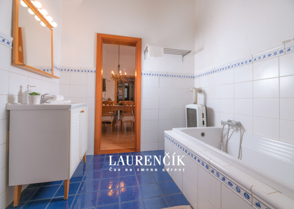 REZERVOVANÉ | INVESTIČNÝ OBJEKT S PODNIKATEĽSKÝM POTENCIÁLOM V CENTRE TRENČÍNA