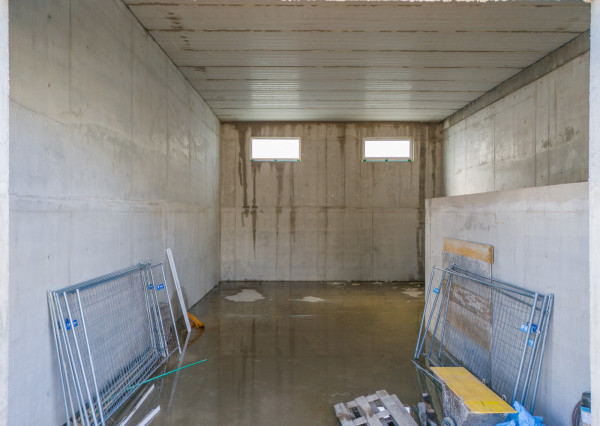 Na predaj novostavba haly s výbornou dostupnosťou v priemyselnej časti Šamorína určená na výrobu a skladovanie