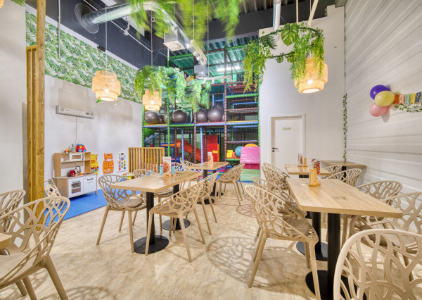 Na odstúpenie zabehnutá kaviareň s detským ihriskom