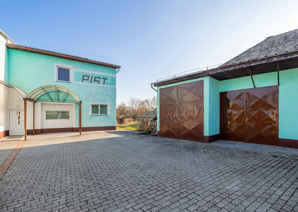 Na predaj výrobná hala s administratívnou časťou pri Lučenci