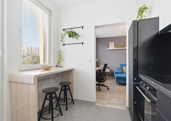 Na predaj 2-izbový byt v Karlovej Vsi