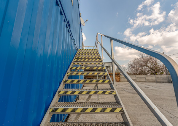 Na prenájom obchodný priestor v Ružinove