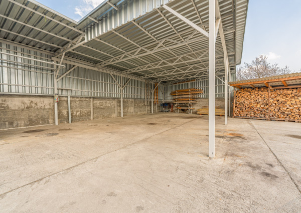 Na prenájom obchodný priestor v Ružinove