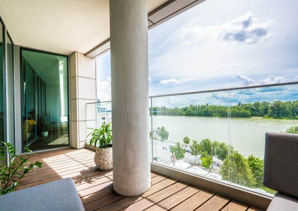 Prenájom - 3i byt s terasou a parkovacím státím v Eurovea