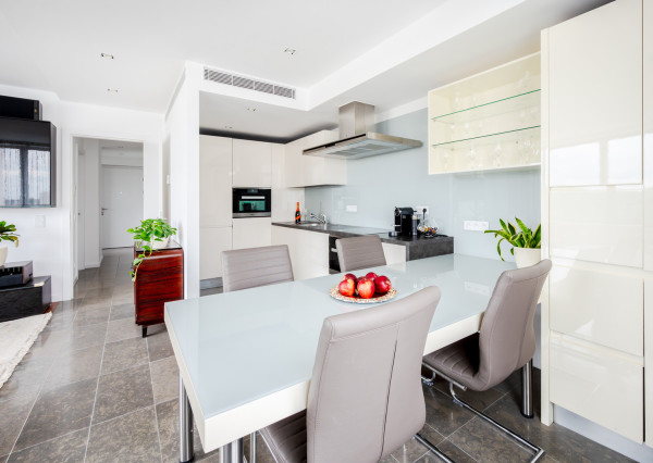 Prenájom - 3i byt s terasou a parkovacím státím v Eurovea