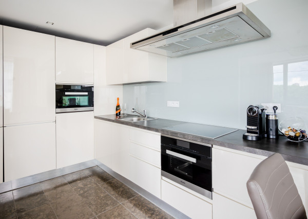 Prenájom - 3i byt s terasou a parkovacím státím v Eurovea