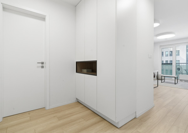 Na prenájom exkluzívny 2-izbový byt s balkónom v Bratislave