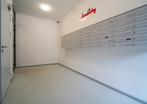 Na prenájom exkluzívny 2-izbový byt s balkónom v Bratislave