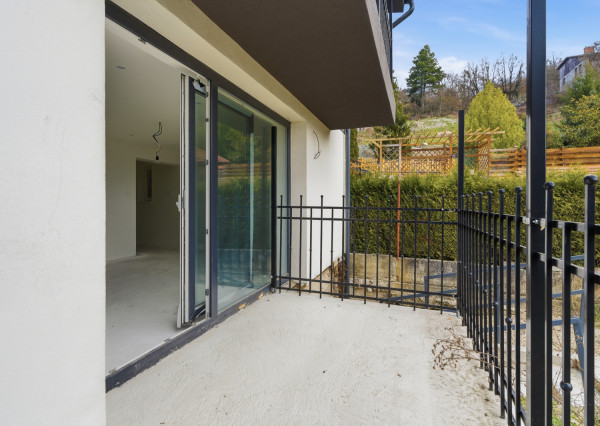 Výnimočné bývanie pod lesom - 5-izbový rodinný dom Limbach so záhradou