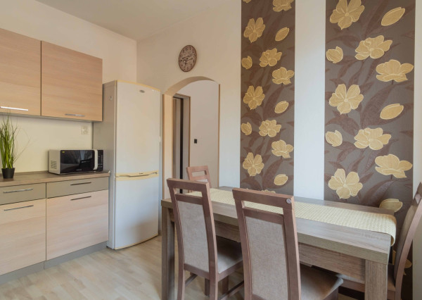 Na prenájom zariadený 2- izbovvý byt v Levoči