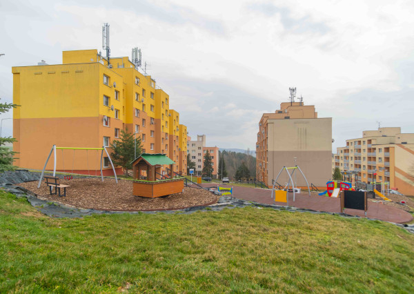 Na prenájom zariadený 2- izbovvý byt v Levoči