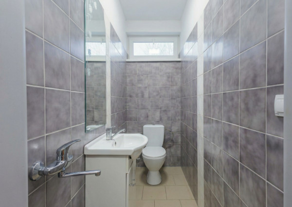 Na predaj polyfunkčný objekt s potenciálom na ubytovanie v srdci Turčianskych Teplíc