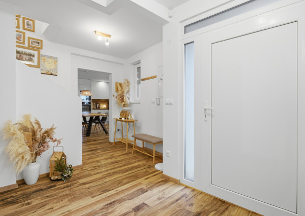 Na predaj výnimočný rodinný dom s bazénom v Dunajskej Lužnej