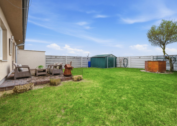 Na predaj novostavba radového rodinného domu v obci Láb