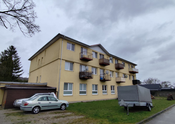 Na prenájom 1-izbový byt blízko Bánoviec nad Bebravou