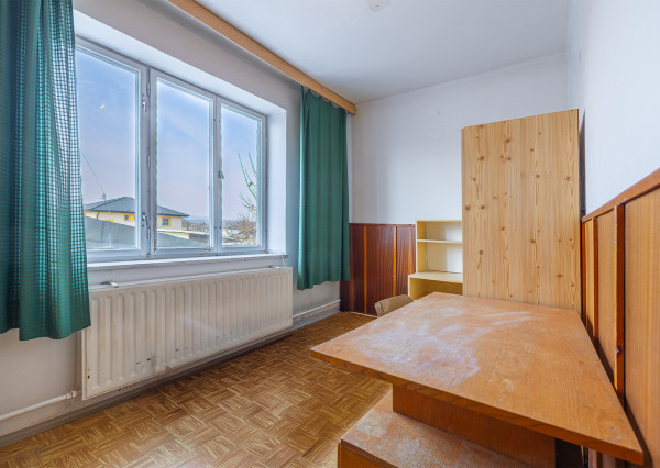 Na predaj viacgeneračný rodinný dom s potenciálom v Stropkove