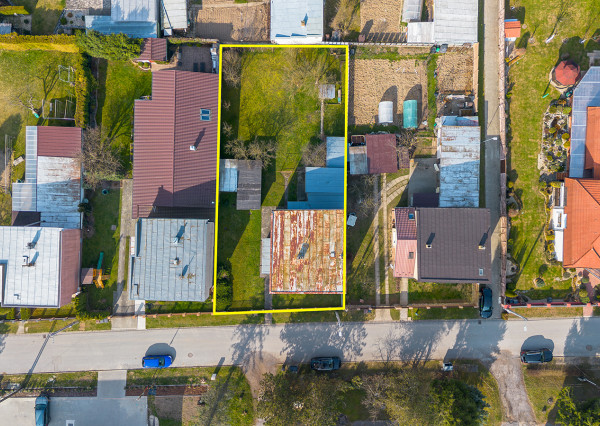 Na predaj viacgeneračný rodinný dom s potenciálom v Stropkove
