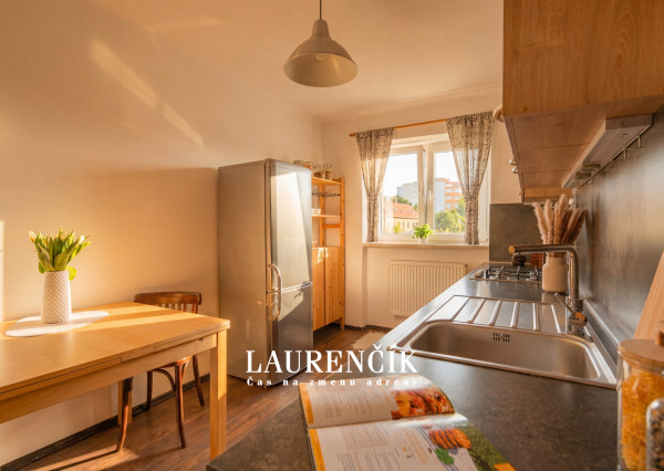 NA PREDAJ | 2 - IZBOVÝ BYT V TRENČÍNE, STROJÁRENSKÁ