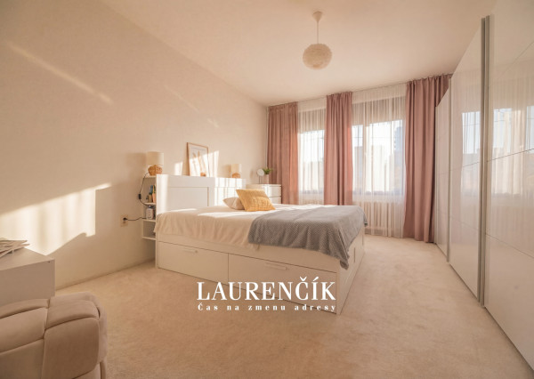 NA PREDAJ | RODINNÝ DOM V ŠIRŠOM CENTRE TRENČÍNA