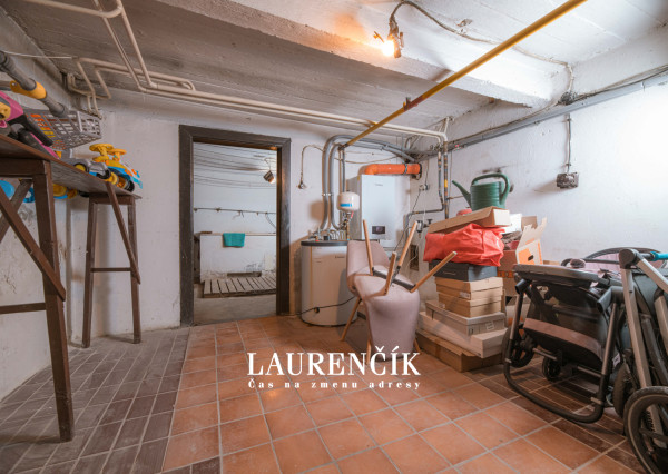 NA PREDAJ | RODINNÝ DOM V ŠIRŠOM CENTRE TRENČÍNA