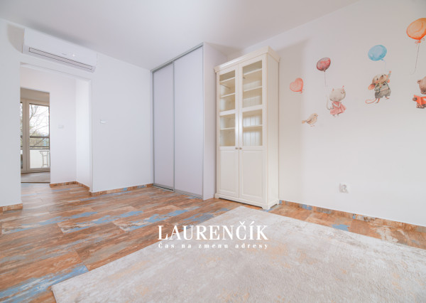 NA PRENÁJOM | 3 - IZBOVÝ BYT V ŠIRŠOM CENTRE TRENČÍNA | PET FRIENDLY