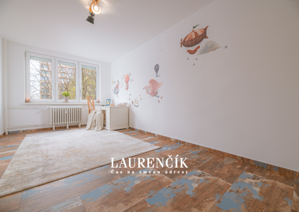 NA PRENÁJOM | 3 - IZBOVÝ BYT V ŠIRŠOM CENTRE TRENČÍNA | PET FRIENDLY