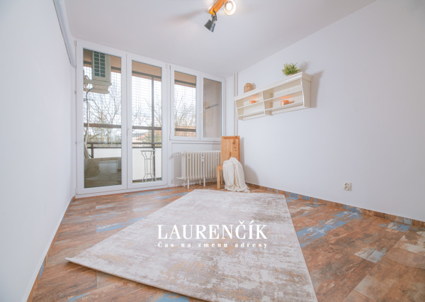 NA PRENÁJOM | 3 - IZBOVÝ BYT V ŠIRŠOM CENTRE TRENČÍNA | PET FRIENDLY