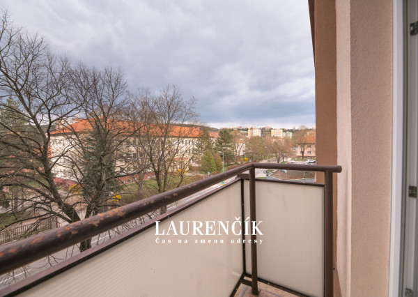 NA PRENÁJOM | 3 - IZBOVÝ BYT V ŠIRŠOM CENTRE TRENČÍNA | PET FRIENDLY