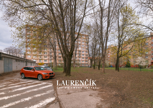 NA PRENÁJOM | 3 - IZBOVÝ BYT V ŠIRŠOM CENTRE TRENČÍNA | PET FRIENDLY