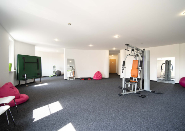 Na predaj reprezentatívny 6-izbový byt s garážou s výhľadom na Rakúsko