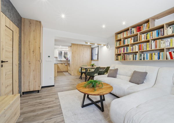 Na prenájom kompletne zariadený 2-izbový byt v Lozorne