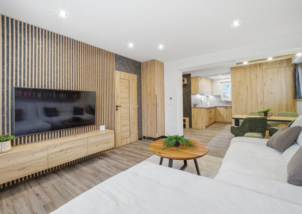 Na prenájom kompletne zariadený 2-izbový byt v Lozorne