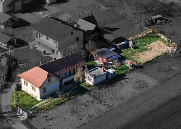 Na predaj čiastočne prerobený rodinný dom v obci Otrhánky