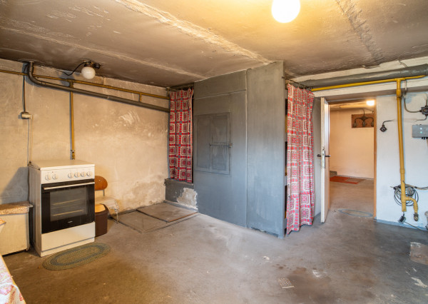 Na predaj samostatne stojaci rodinný dom v obci Veľké Leváre