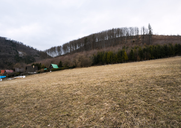 Na predaj investičný pozemok v rozvíjajúcej sa lokalite Lysica