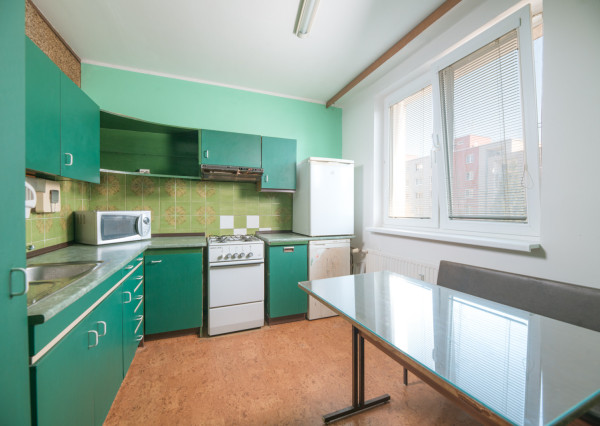 Na predaj 3izbový byt v pôvodnom stave v Trenčíne