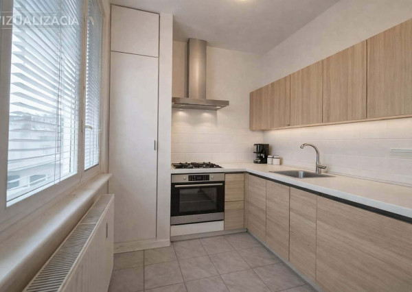 Na predaj 3-izbový byt v pôvodnom stave v Partizánskom