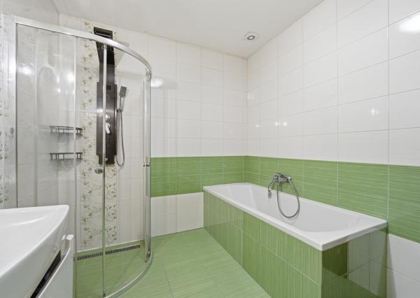 Na predaj moderný 4-izbový rodinný dom 1km od Nitry