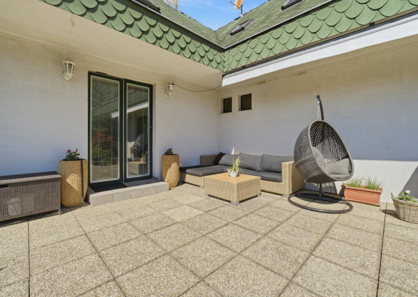 Na predaj samostatne stojaci 7-izbový rodinný dom v obci Jablonové