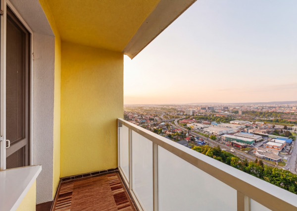 Na predaj 3-izbový byt s panoramatickým výhľadom na celé Košice